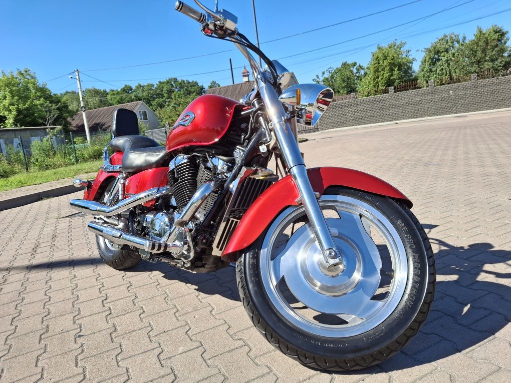 Продаю Honda Shadow vt 1100c2 Sabre