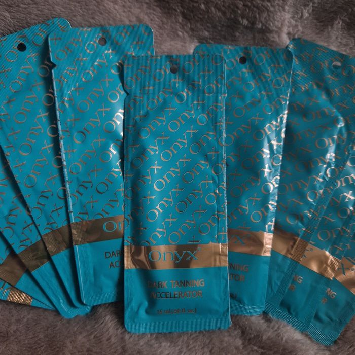 Przyspieszacz do opalania w solarium