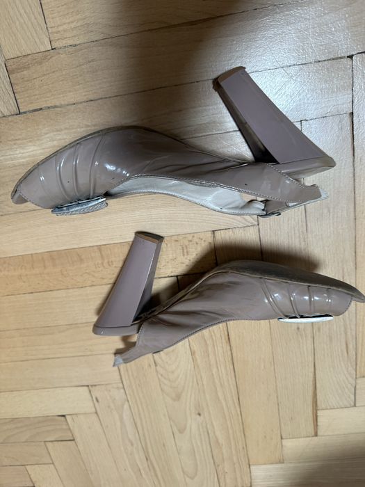 Взуття безкоштовно 36р