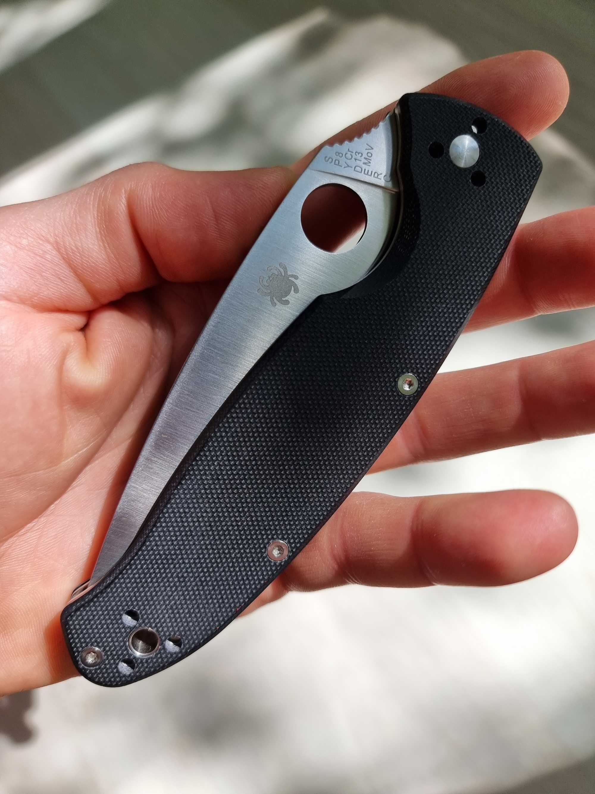 Spyderco Resilience Liner Lock Black G-10 8Cr13MoV