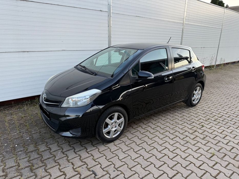 Toyota Yaris 1.33 VVT-i 99 PS Nawigacja Kamera 6-Biegów Bezwypadkowy