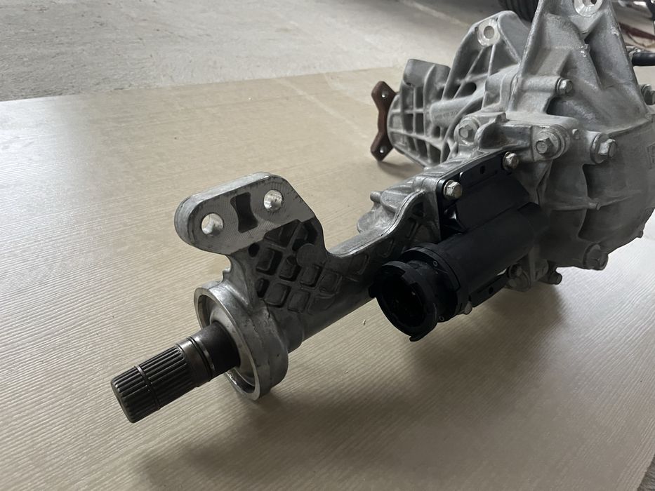 Przedni most RAM 1500 / 2023/ bez przebiegu, bezwypadkowy