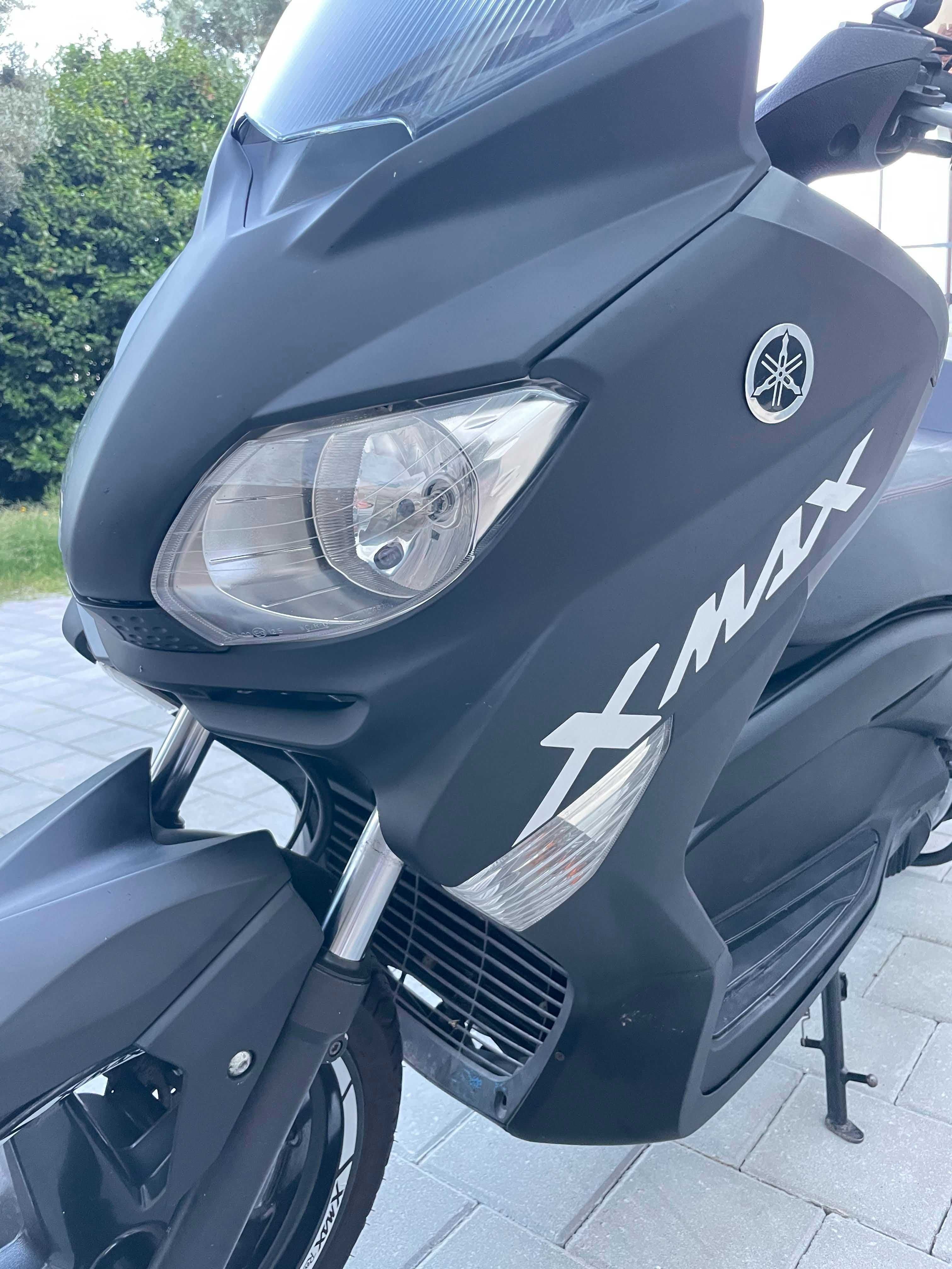 Yamaha X Max 125