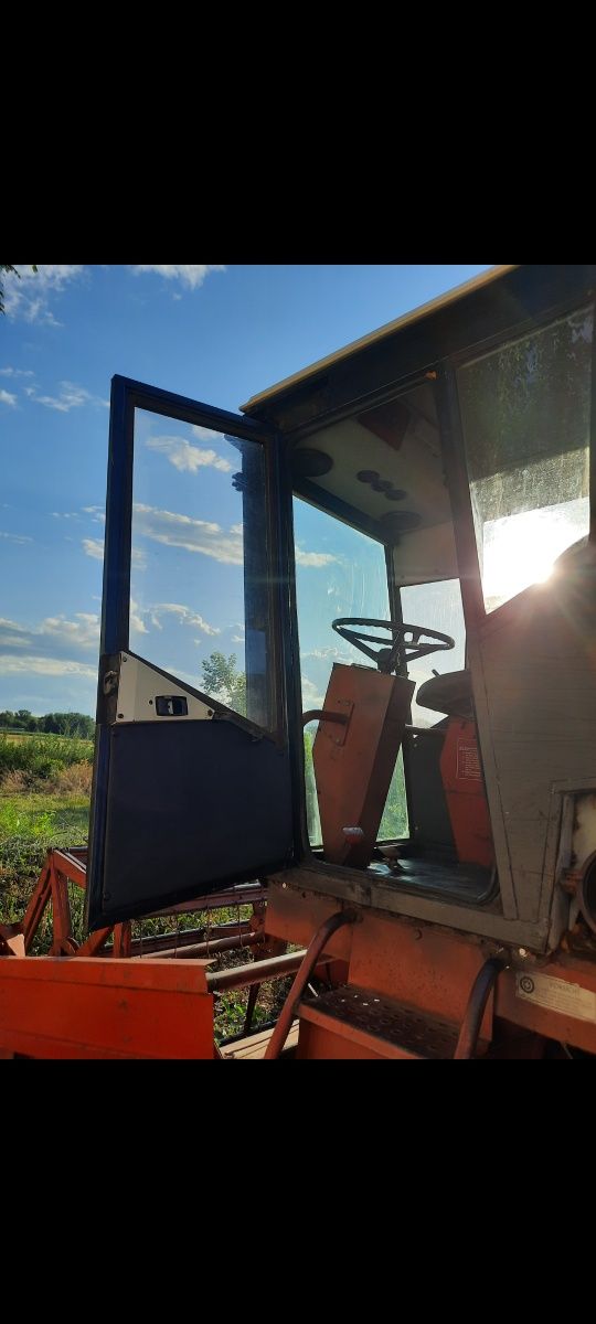 Продам комбайн MASSEY FERGUSON 186