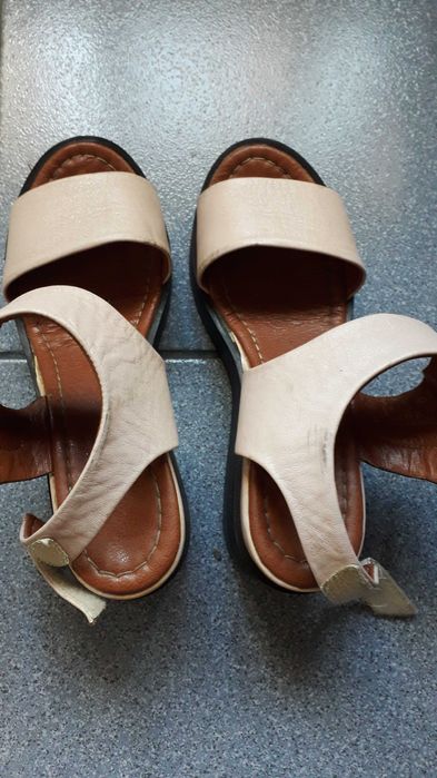 Босоніжки 37 розмір