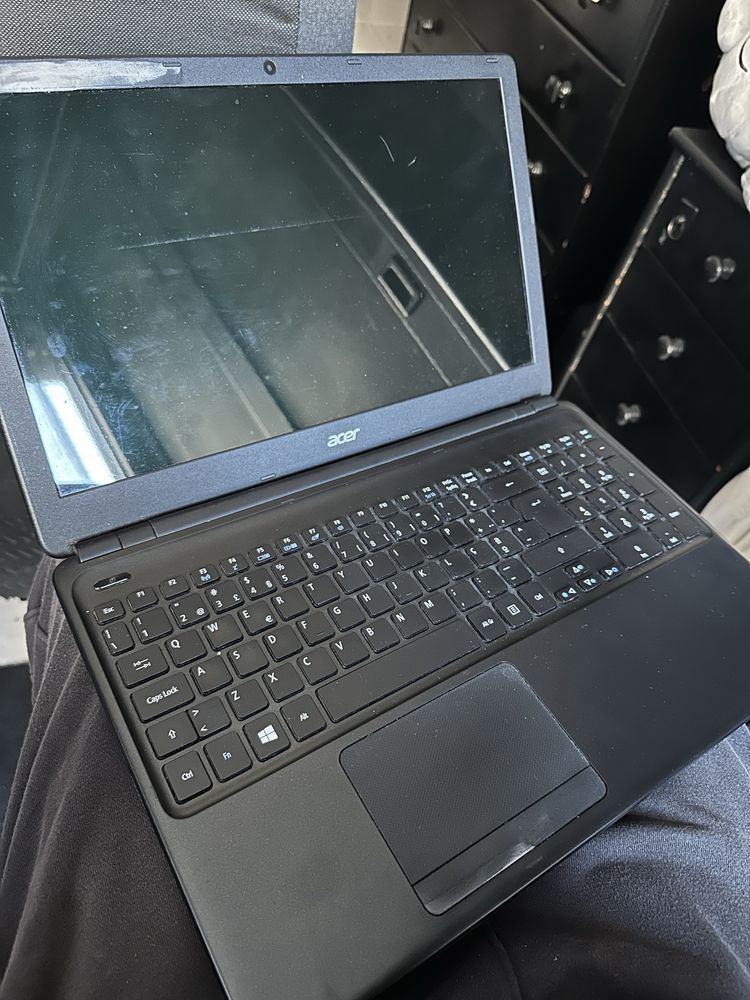 Portatil acer excelente