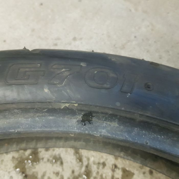 100/90-19 opona motocyklowa przod przednia Bridgestone g701 exedora