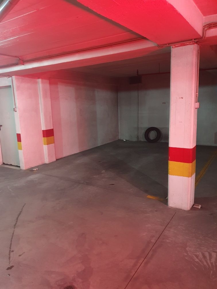 Lugar de estacionamento nos Anjos