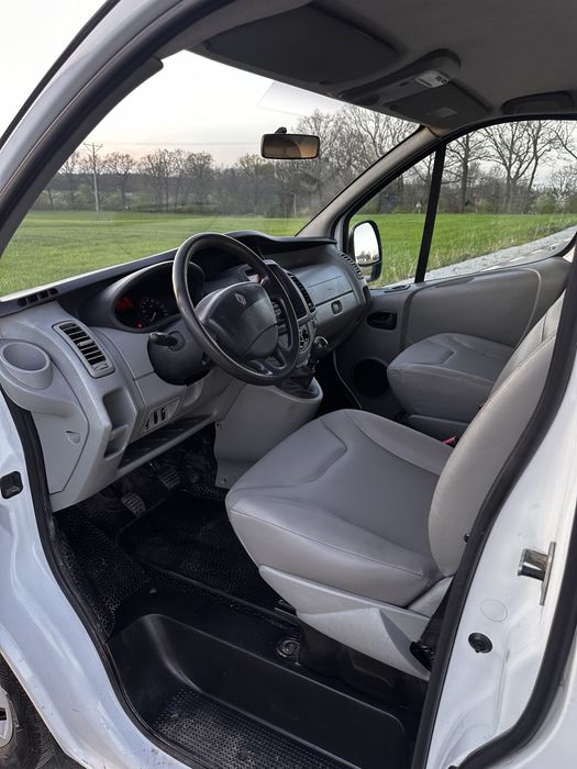 Renault Trafic II 2.0 dci 90km 2013 r. L1H1, Klima, elektryczne szyby