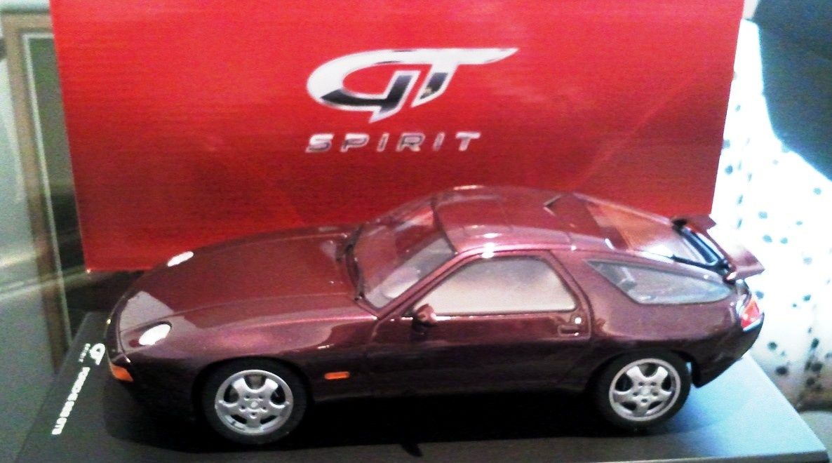 Porsche 928 GTS 1:18 GT Spirit