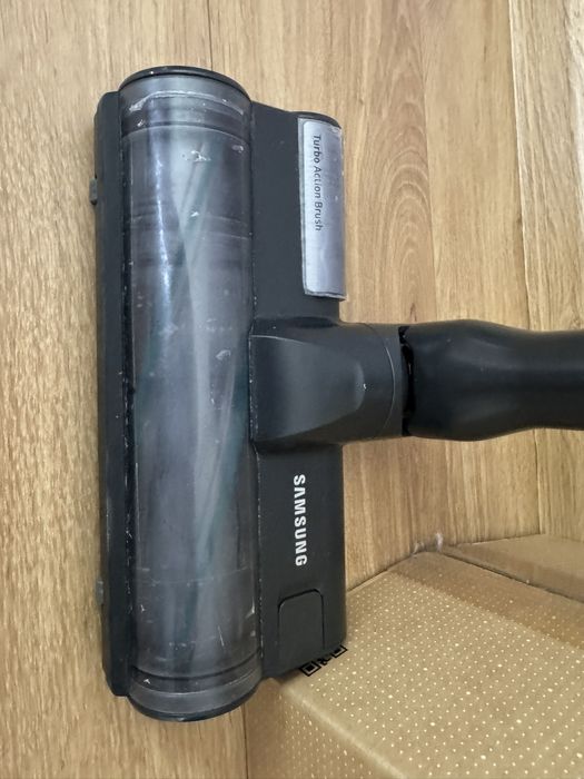 Акумуляторний миючий пилесос Samsung Jet 75E