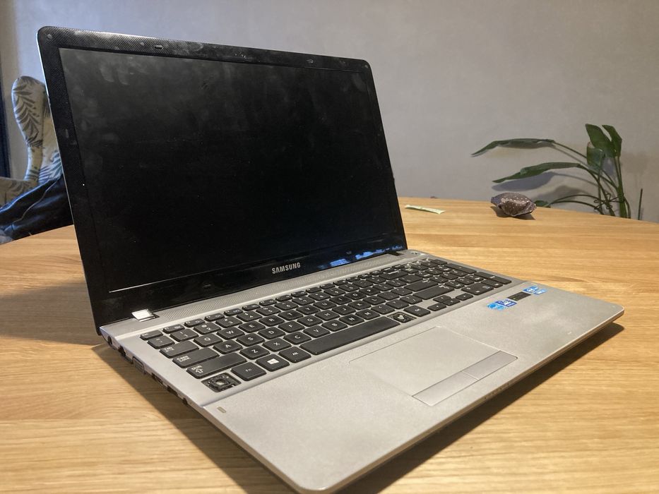 Samsung notebook uszkodzony