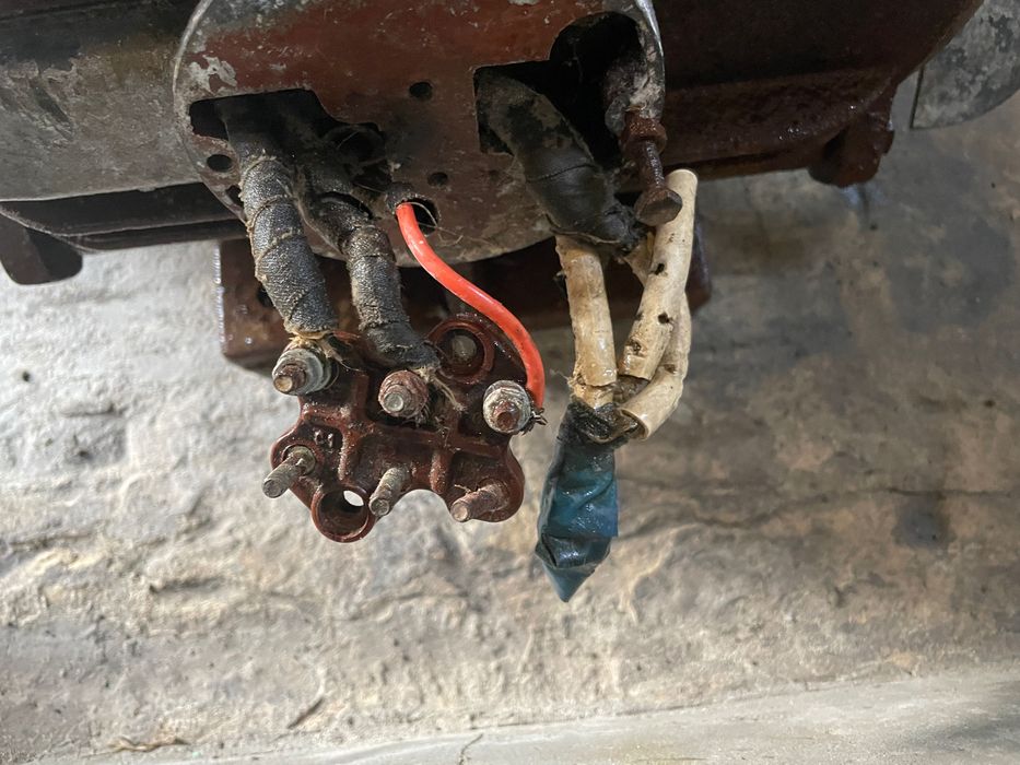 Електродвигун 7.5 кВт 3-фазний