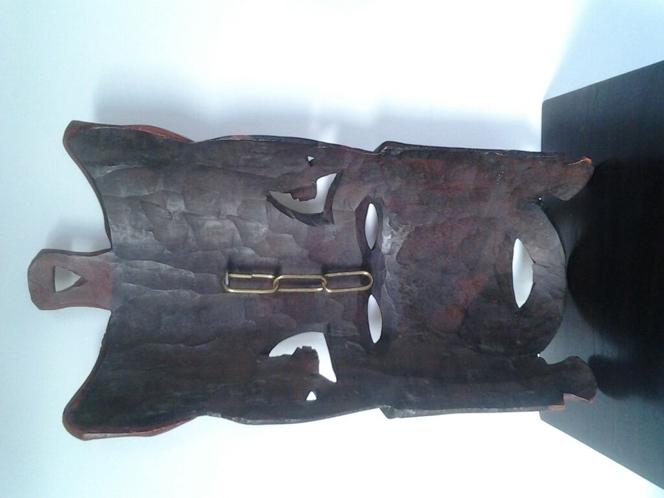 Máscara africana com elefante 40cm