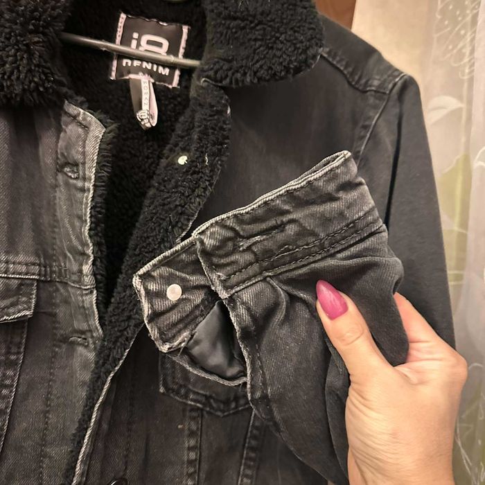 Продам жіночу джинсову куртку i8 Denim