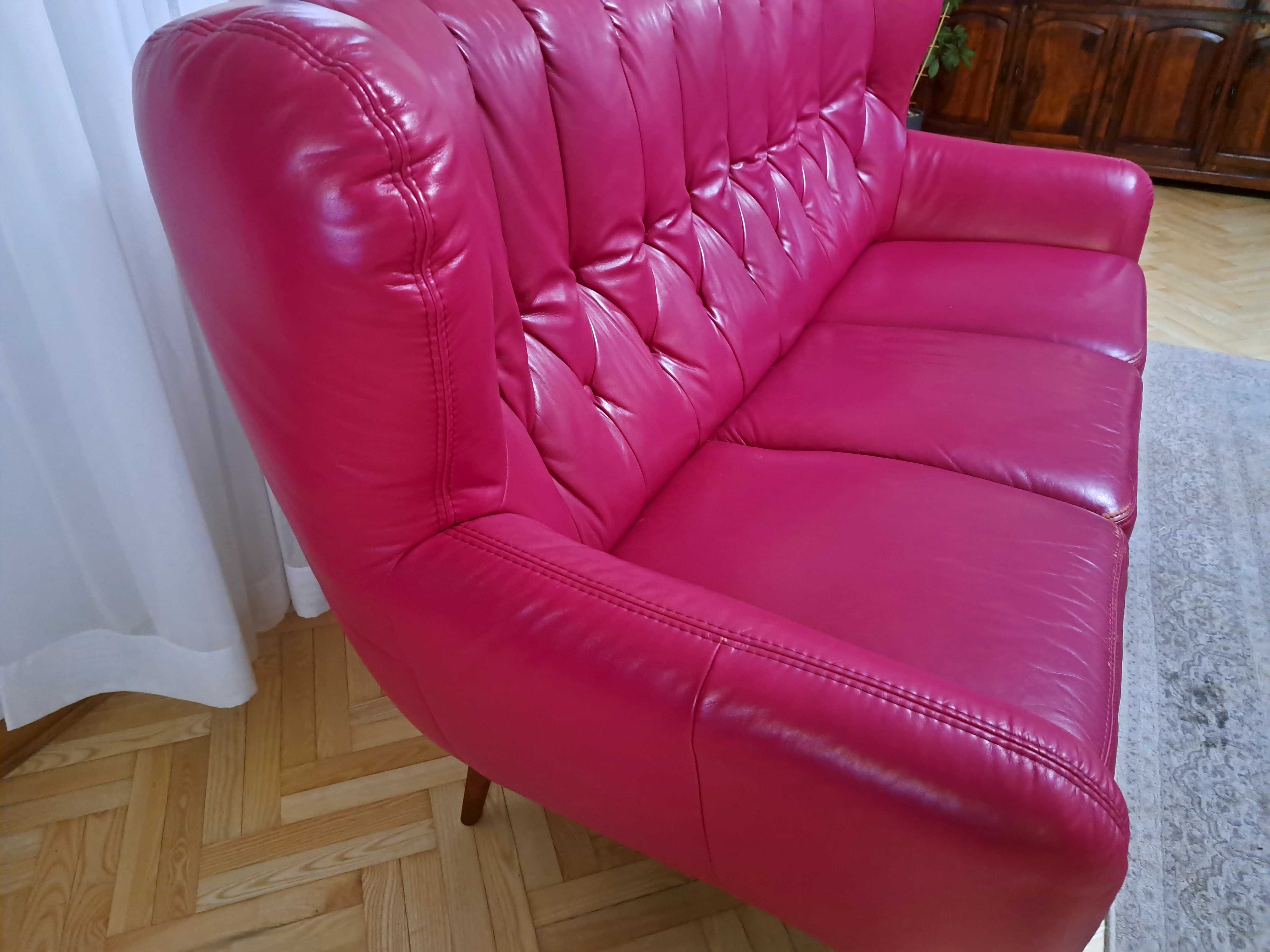 Sofy do salonu nierozkladane skóra malinowa