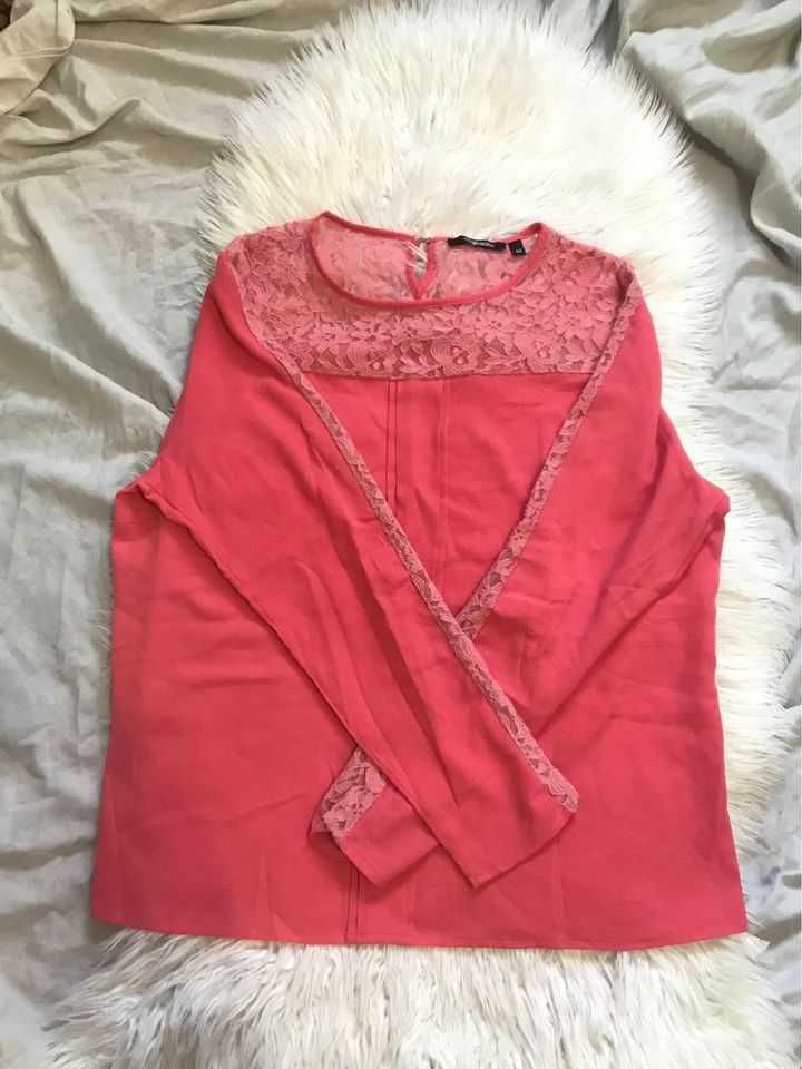 Blusa - Fabricada em Portugal - rosa com detalhe de renda