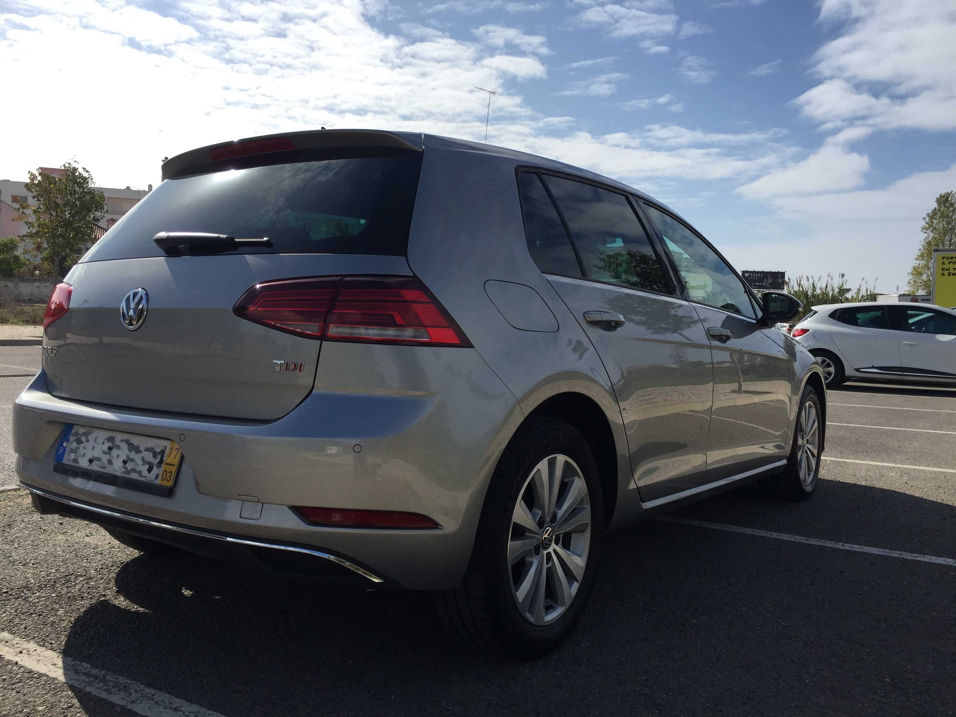 VW Golf VII 1.6 TDi DSG (automático)