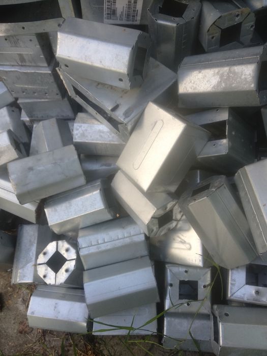 Металеві форм різних розмірів