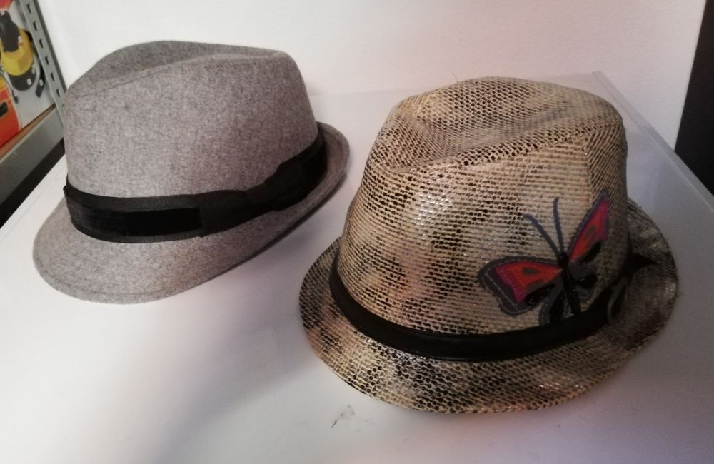 Chapeus de senhora originais e sem uso