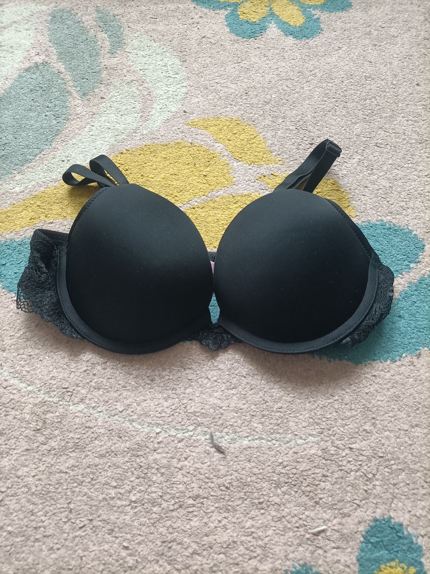Biustonosz push up
