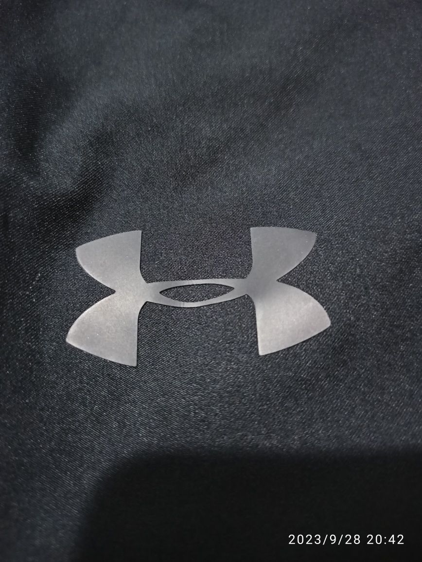 Under Armour (S) WG Woven Tapered спортивные штаны