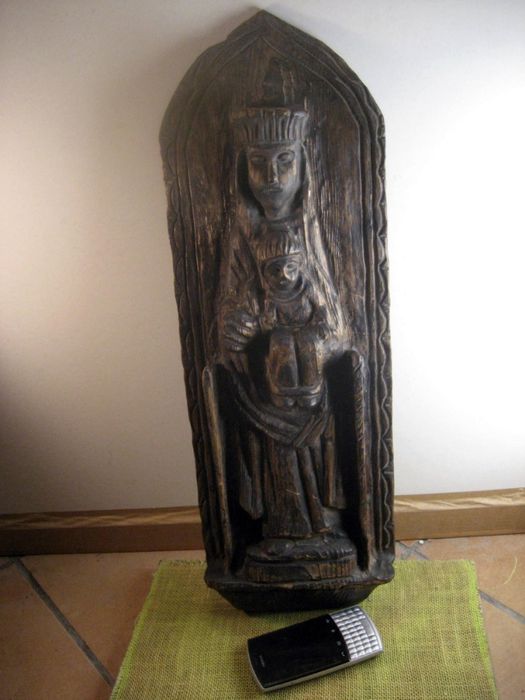 stara rzeźba w drewnie MADONNA Z DZIECIĄTKIEM do powieszenia na sciani