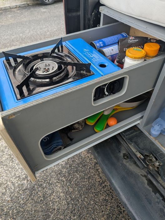 Mini Camper – Renault Kangoo 1999 – Perfeito para explorar Portugal