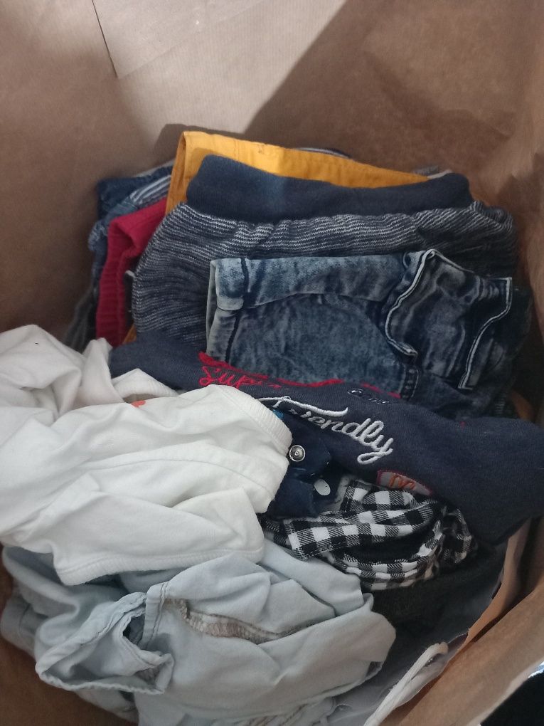 Vendo roupa de bebé