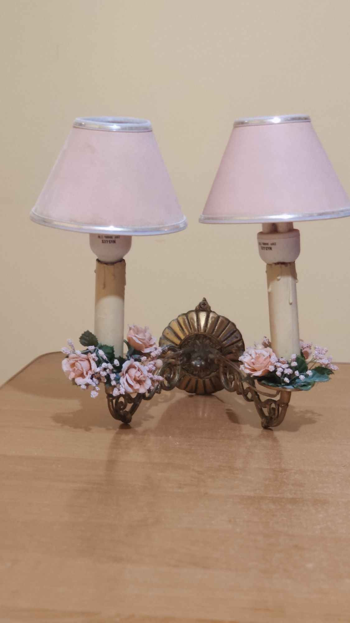Lampka kinkiet mosiężny
