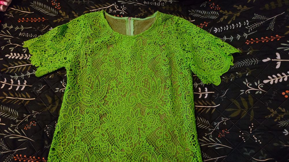 Bluzka koronkowa  nowa