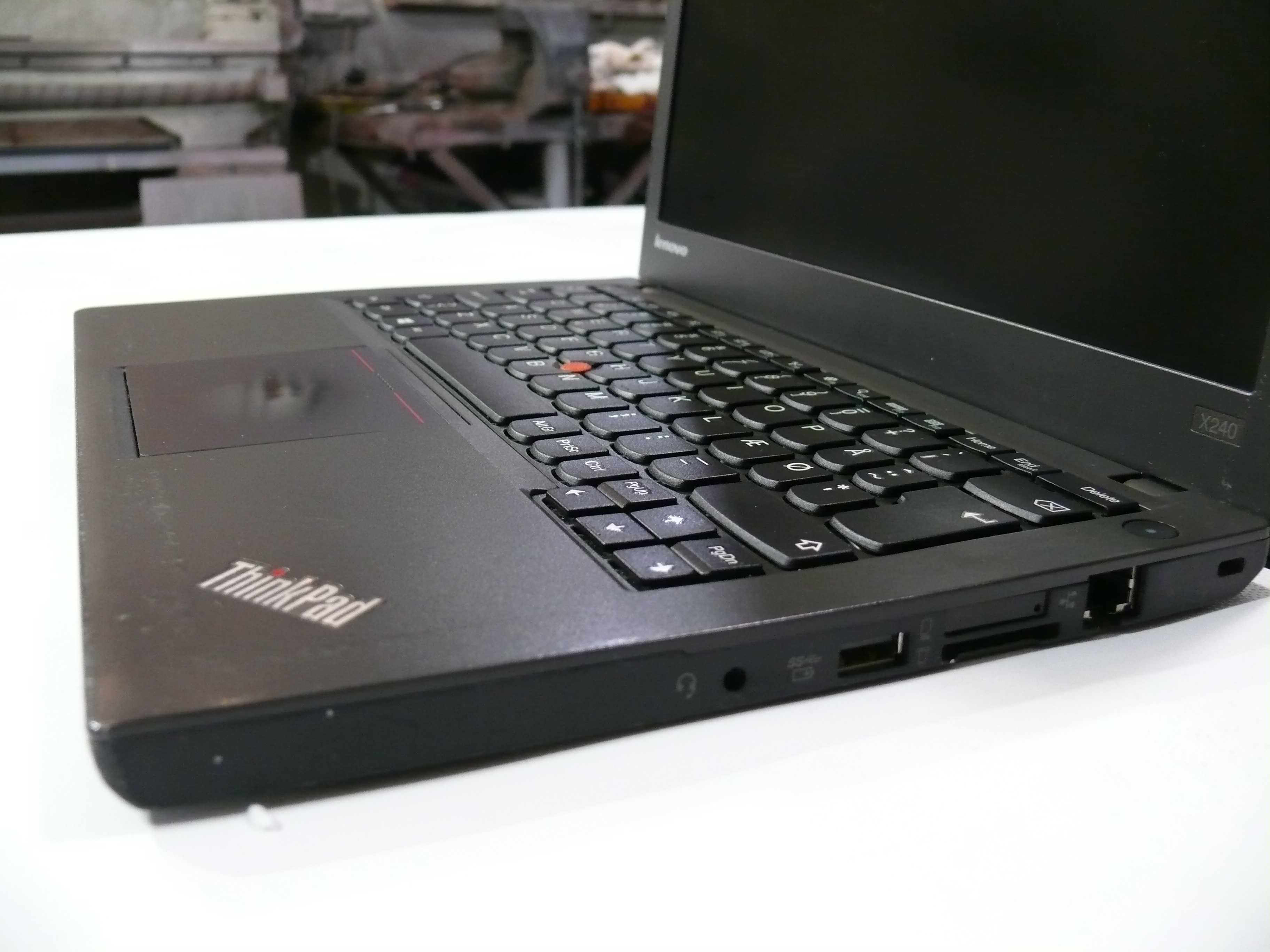 Lenovo X240, dysk SSD, RAM 8GB, Core i3, matr. 1366x768.