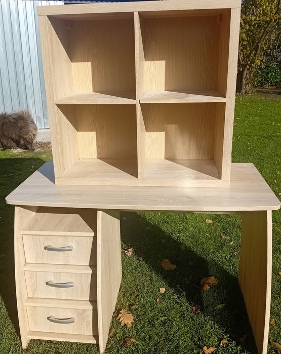 Biórko +regał wiszący