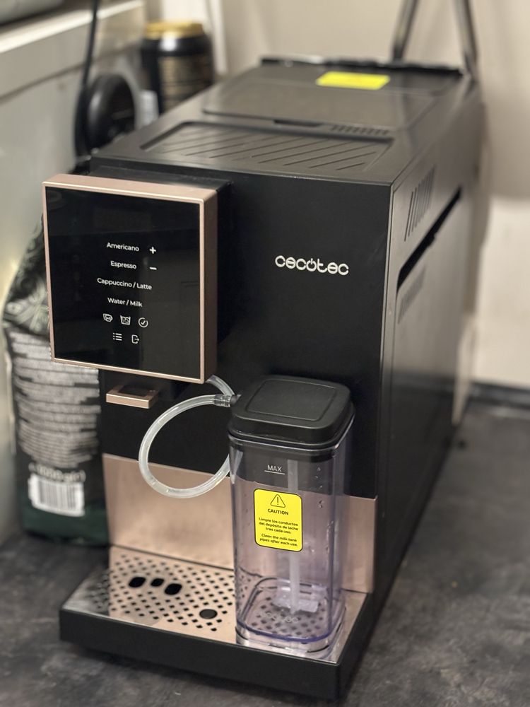 Ekspres do kawy Cecotec Cremmaet Compactccino - Do negocjacji