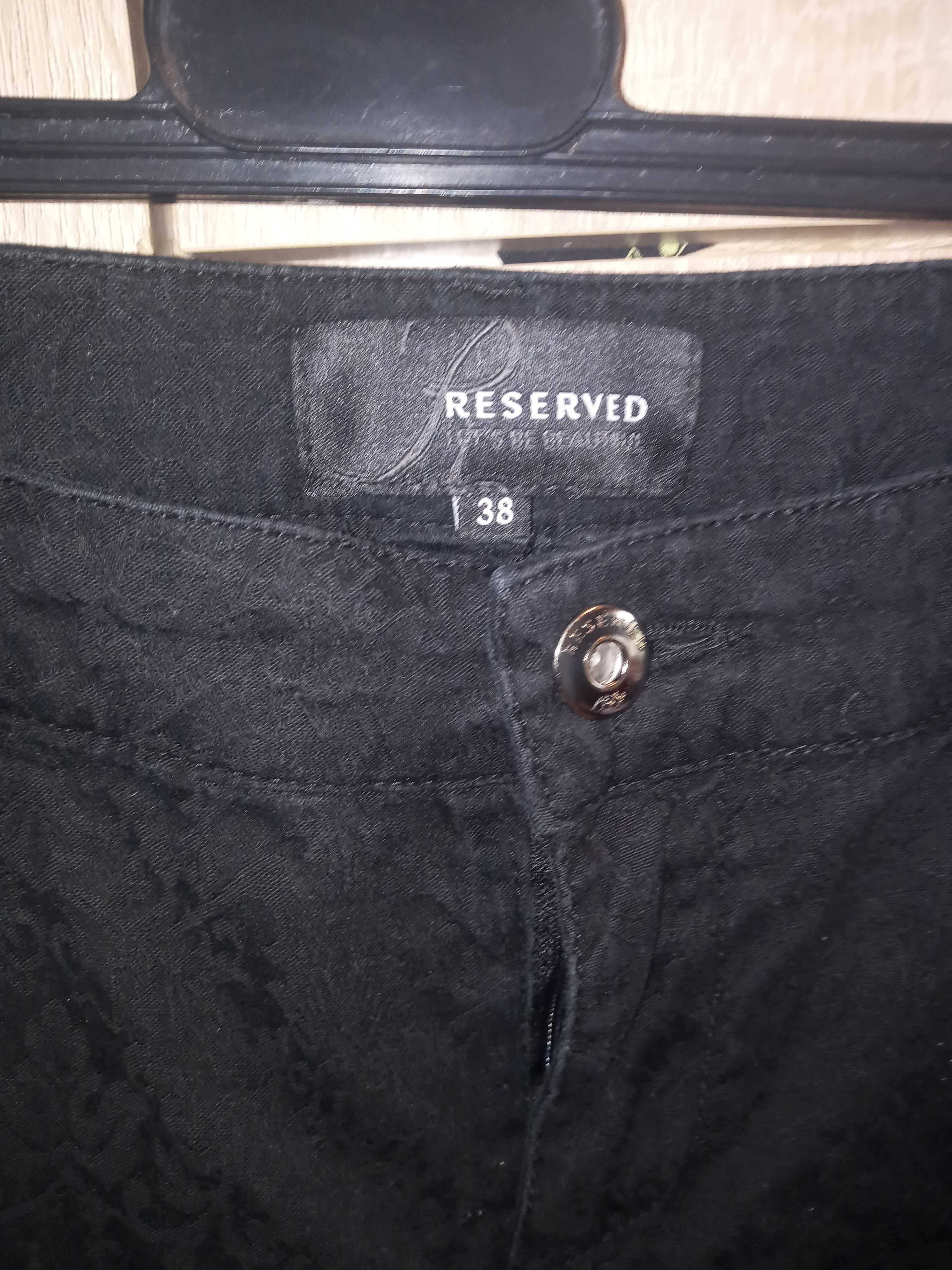Spodnie roz 38 reserved