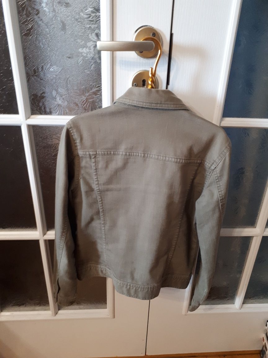 жакет. пиджак, куртка Benetton,на 8-9 лет, 140 см
