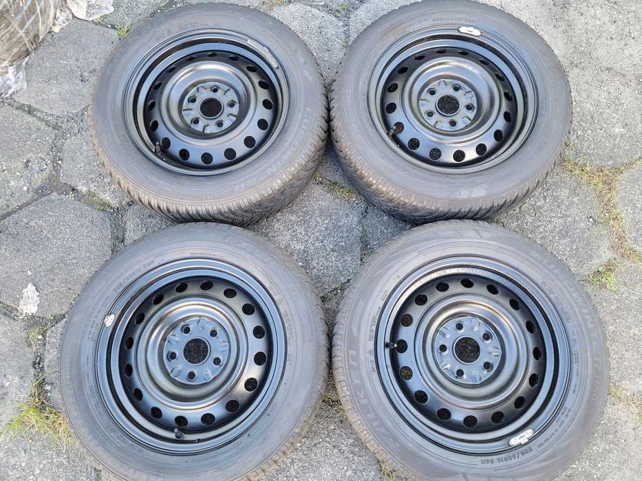 Koła zimowe 16 ET39 5x114,3 TOYOTA 205/60/16 7mm