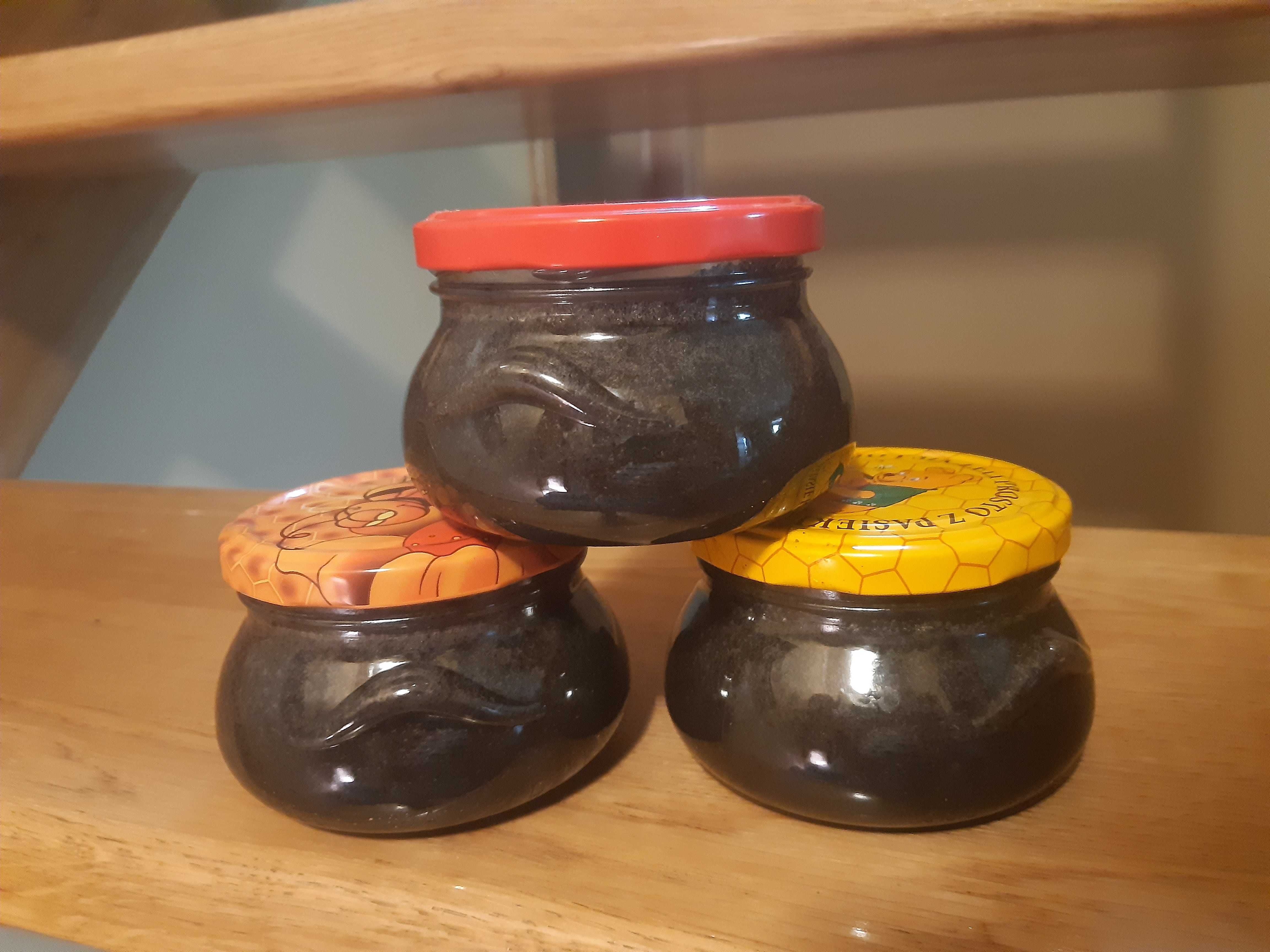 Miód naturalny z własnej pasieki miód z czarnuszką miód z imbirem