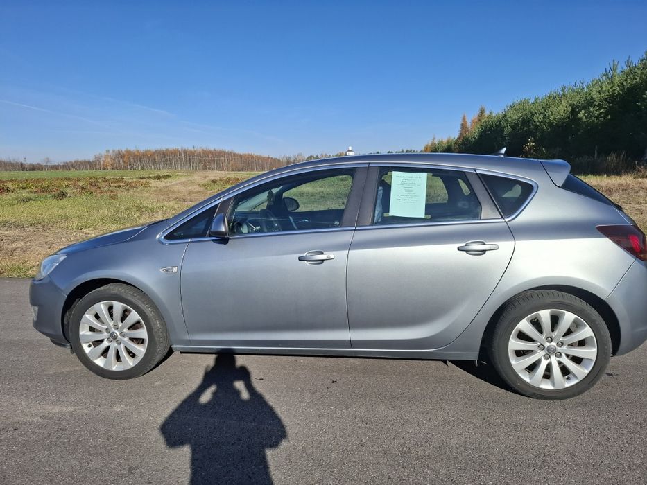 Opel Astra J 2012