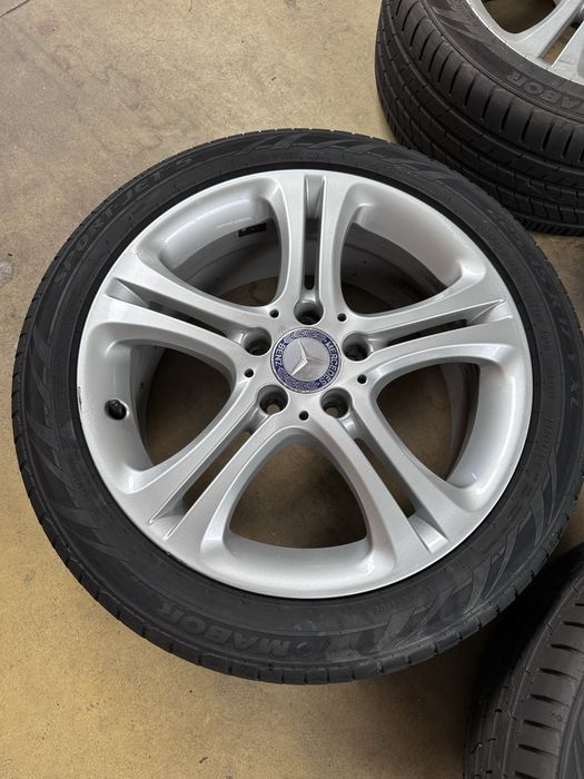 Jantes e pneus Mercedes 225/45/17