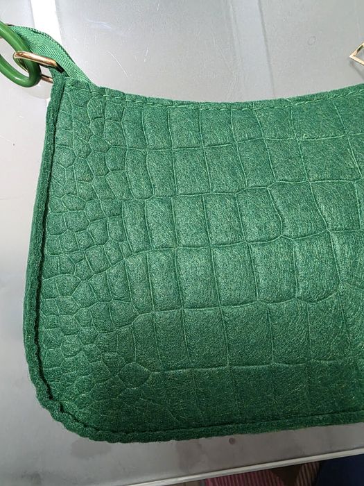 Mala feminina verde