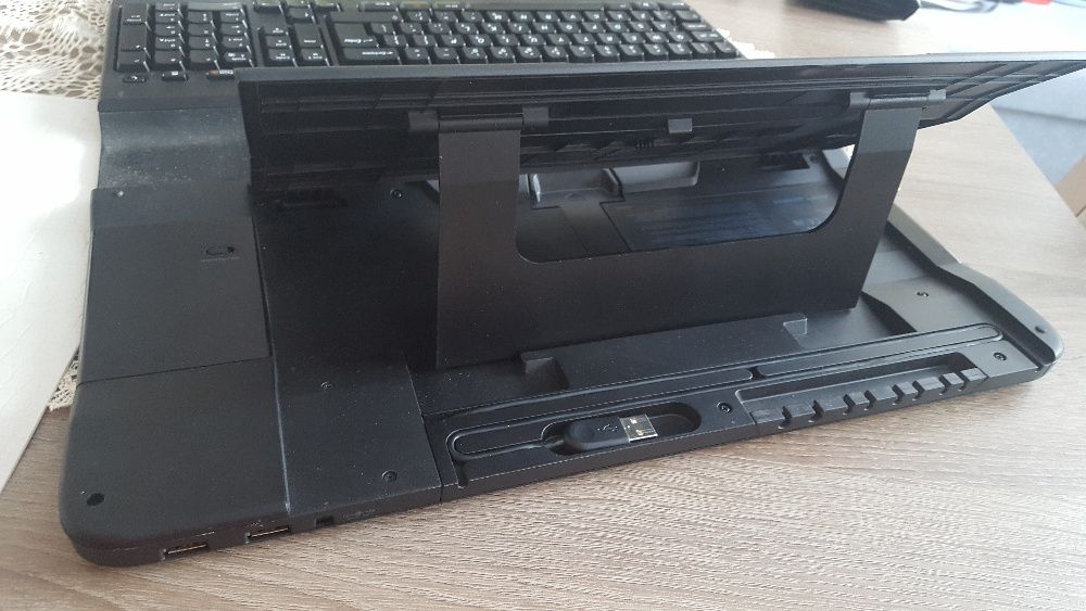 Klawiatura ze stacją dokującą - logitech-alto-for-business