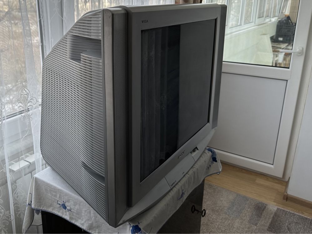 Телевизор Sony Trinitron Wega KV-29KV DZ29