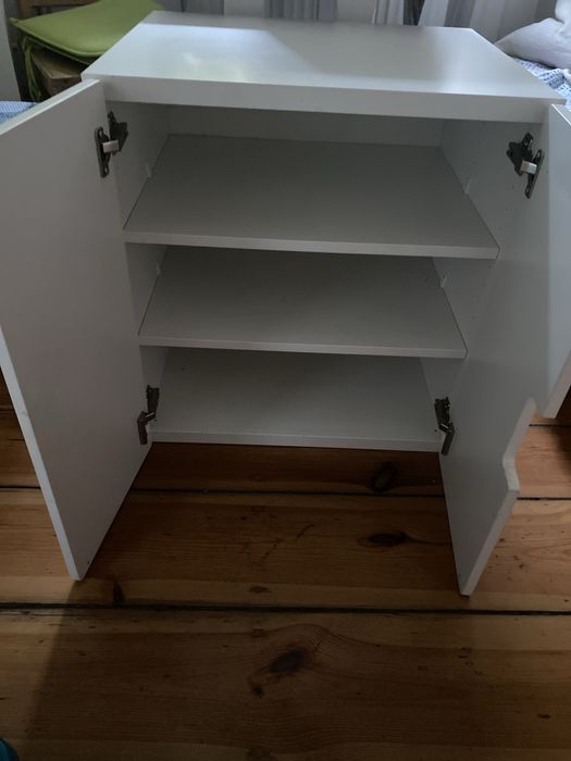 Biala szafka wisząca 60