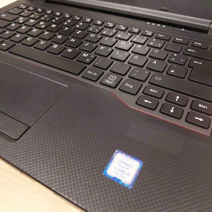 Ноутбук Fujitsu E548 14' FHD i5-7200u DDR4 8GB m2sata 256GB