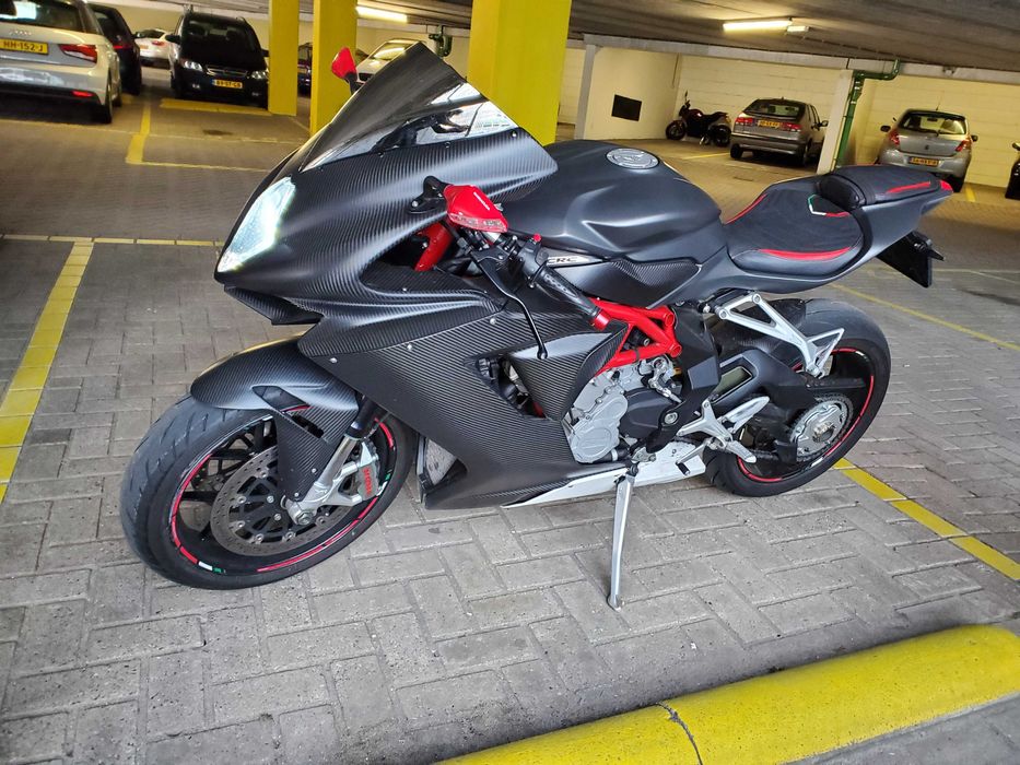 MV AGUSTA F3 800 projecto