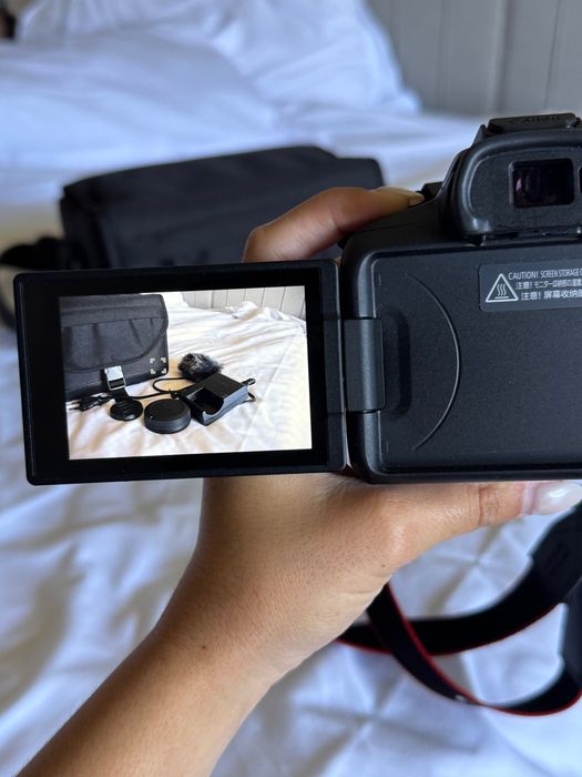 Canon Eos R50 - Máquina Fotográfica