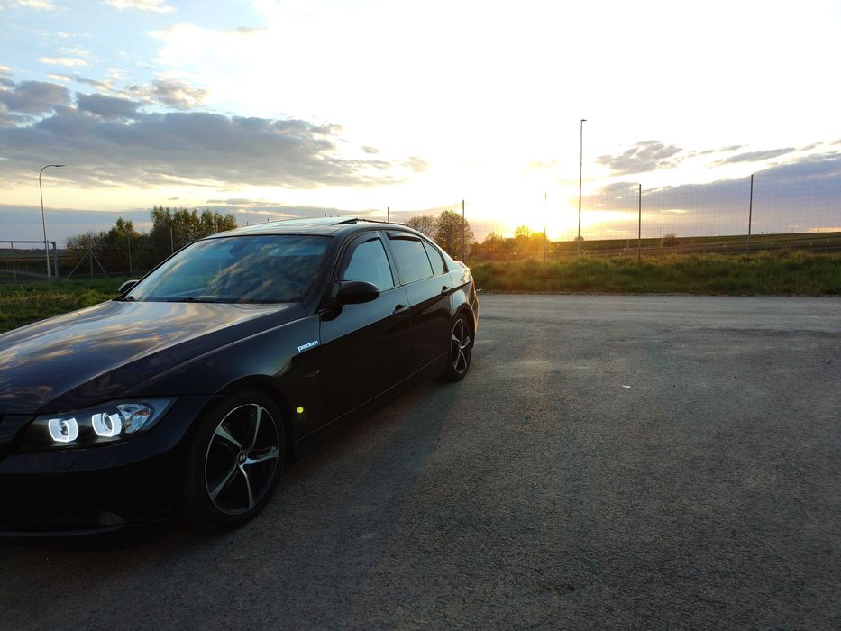 BMW E90 320i 2005r + LPG