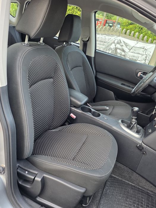 Nissan Qashqai 2.0 Benzyna Klima Org Lakier Niski Przebieg Opłacony