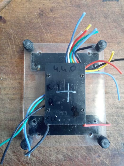 Контроллер та сервопривод з бпла. Уламки на додачу.